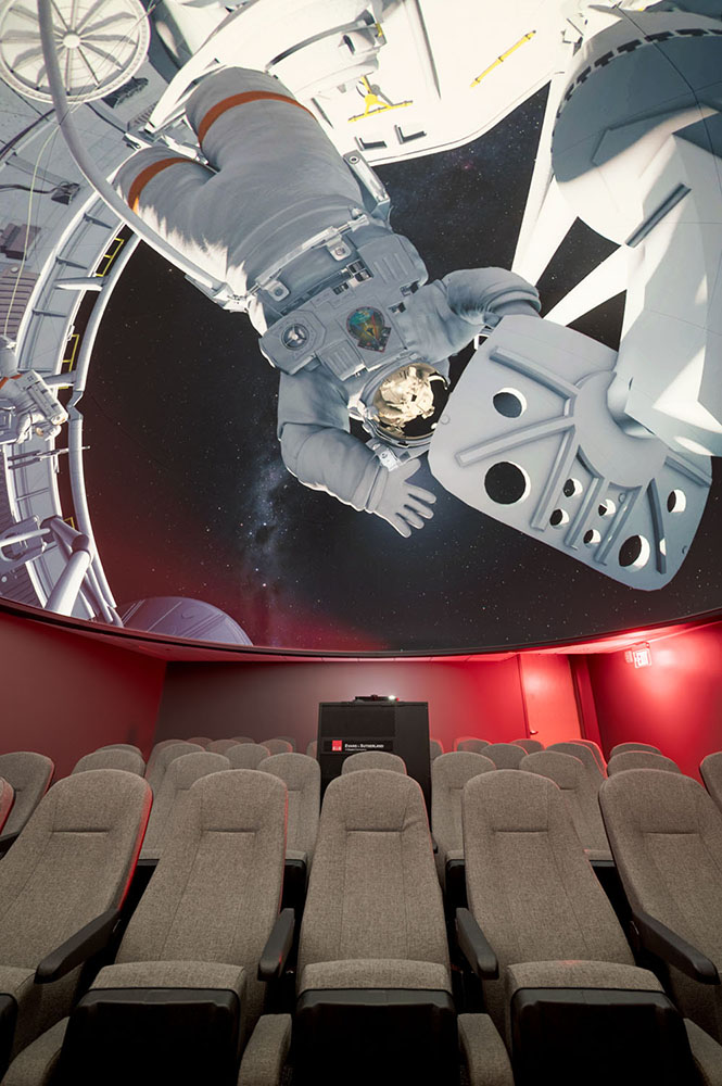 Space video on a wrap-around screen in planetarium