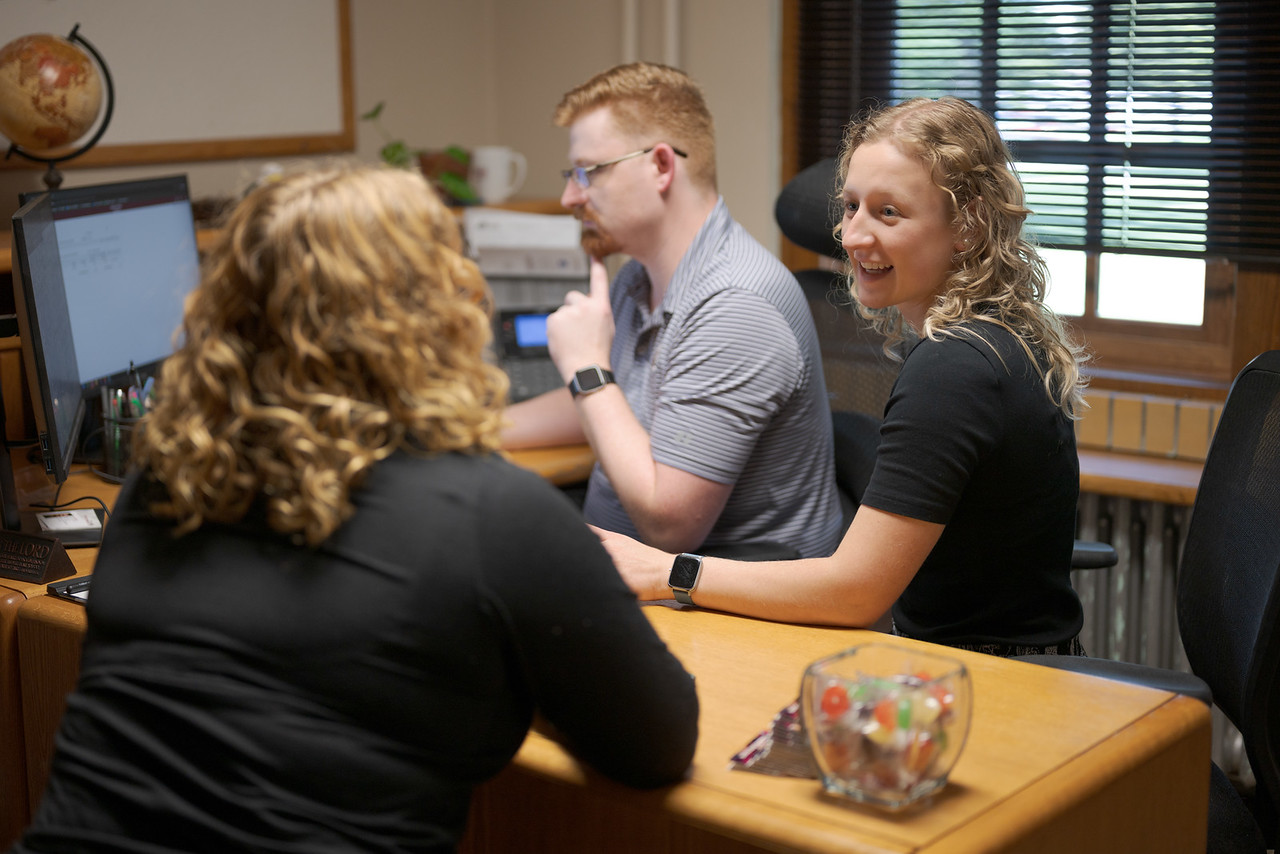 Student with advisors